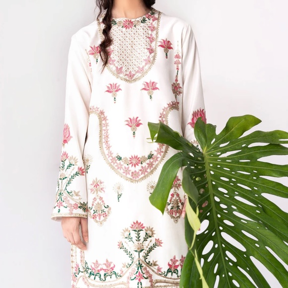 Ali Xeeshan Gul Bahar - Picture 3 of 16